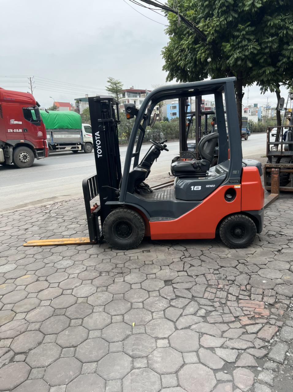 Xe nâng điện VILEGE pin lithium hiện đại